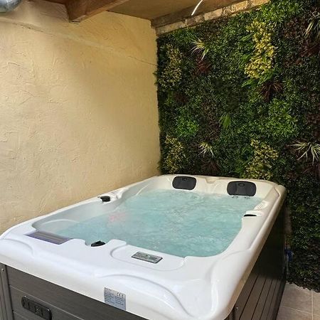 Luxury Room - Havre De Paix Avec Jacuzzi Prive Bar-le-Duc Ngoại thất bức ảnh