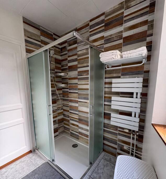 Luxury Room - Havre De Paix Avec Jacuzzi Prive Bar-le-Duc Ngoại thất bức ảnh