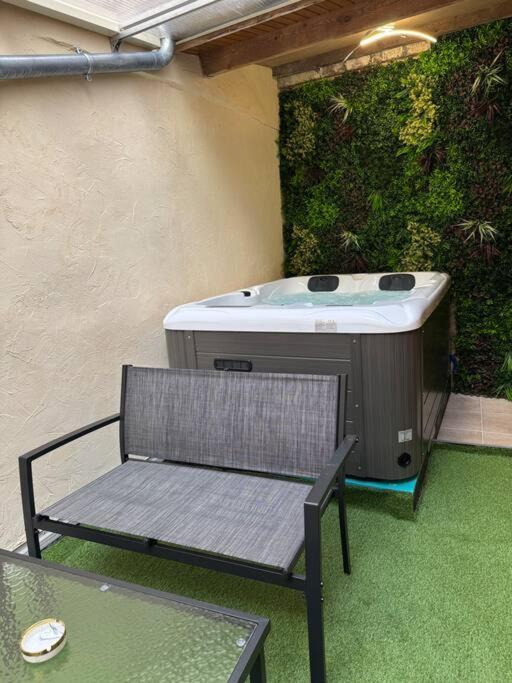 Luxury Room - Havre De Paix Avec Jacuzzi Prive Bar-le-Duc Ngoại thất bức ảnh
